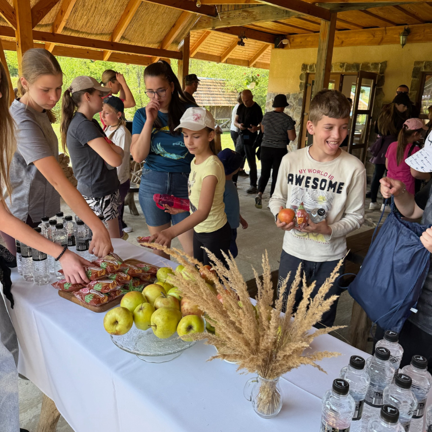 Затишне кафе 852x852px (8)