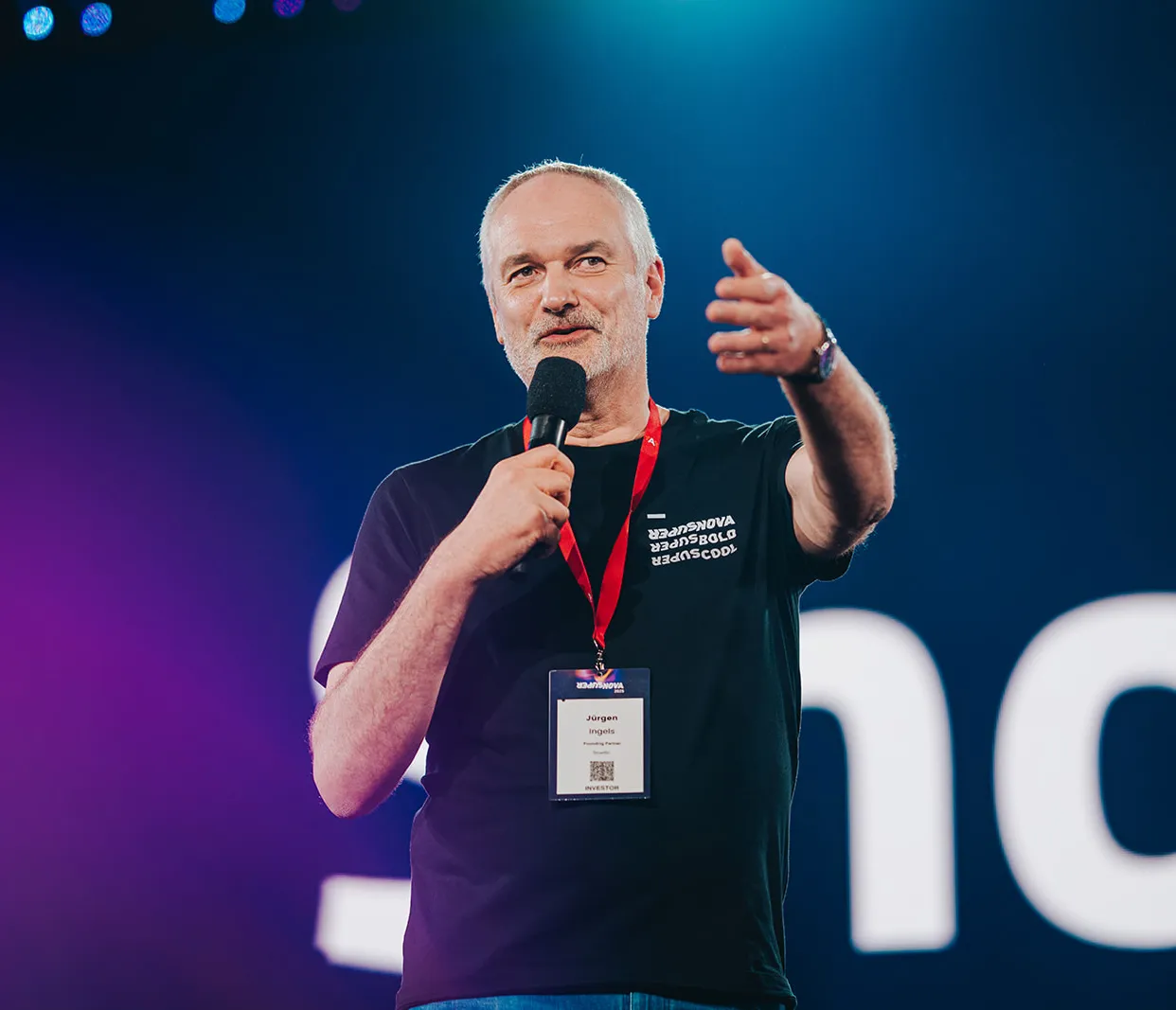 Jurgen Ingels on stage at SuperNova 2025