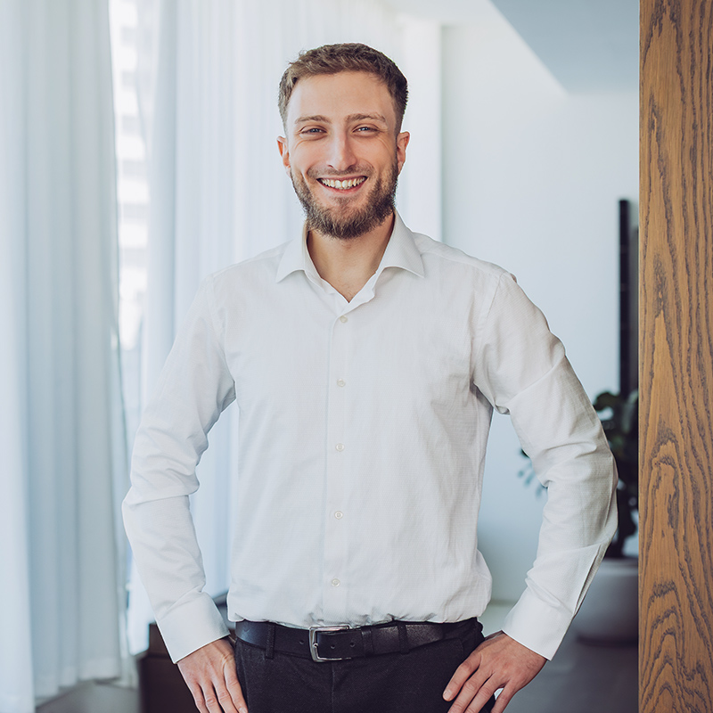 Ömer Kirdas, Gründer von HiTechs