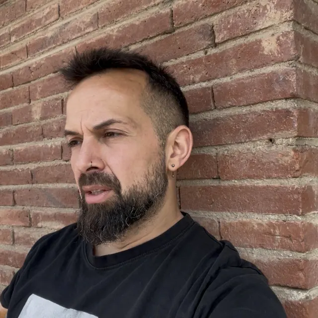 Retrato de Juan M. Sánchez, entrenador online
