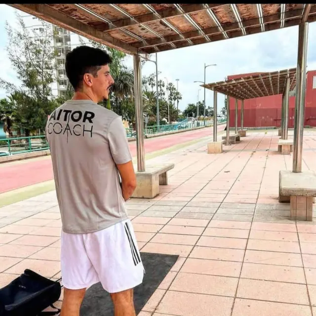 Retrato de Aitor Lizoain, entrenador en Las Palmas