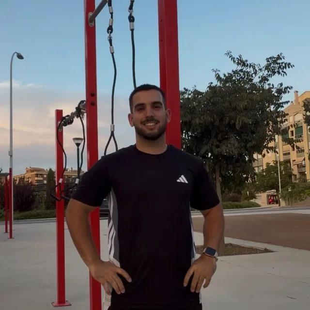 Rubén Santiago, graduado en Ciencias del Deporte especializado en actividad física y salud