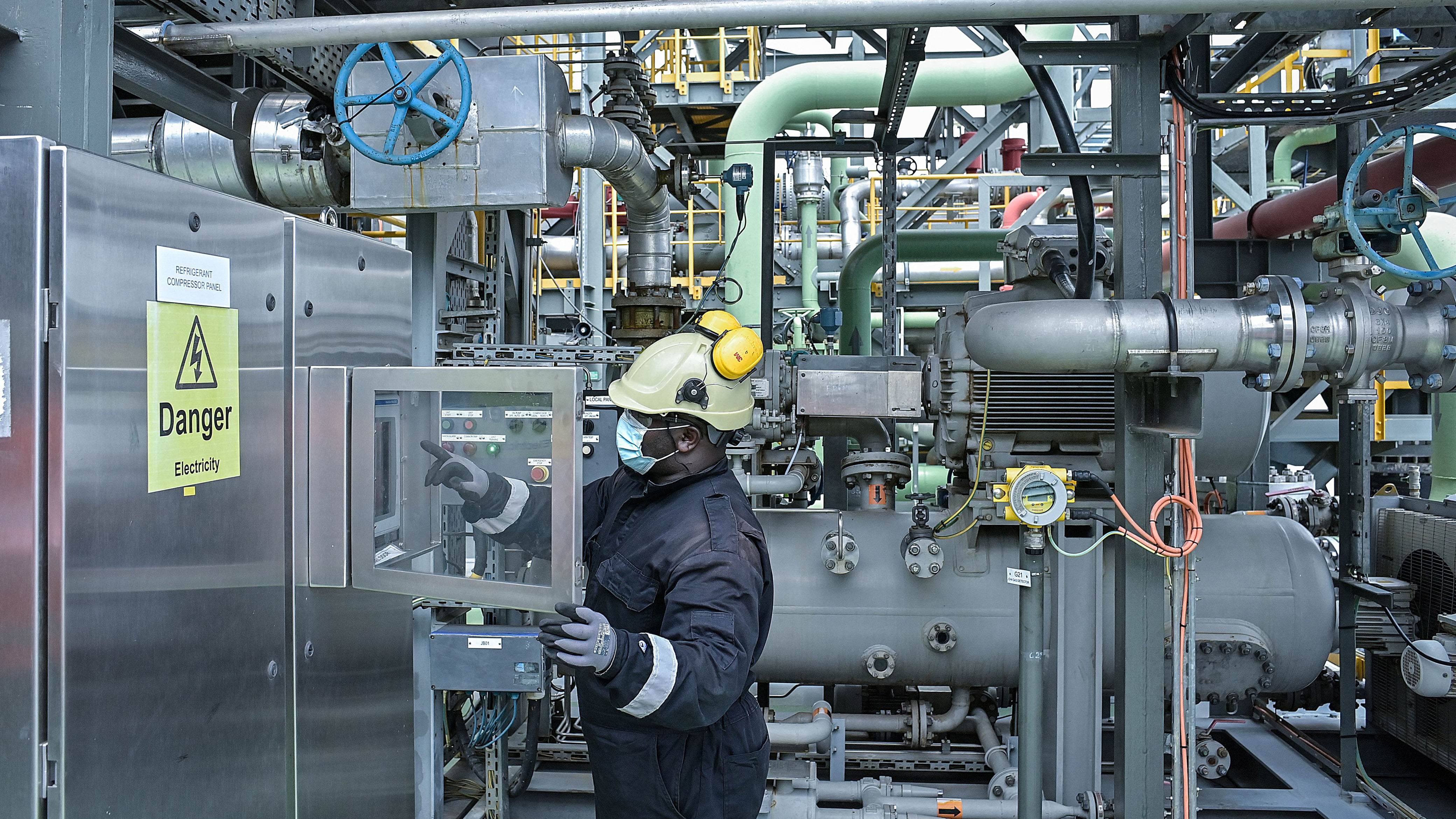 image of construction meetings for a general contractor