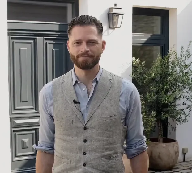 Thumbnail des Einführungsvideos von Alba Homes