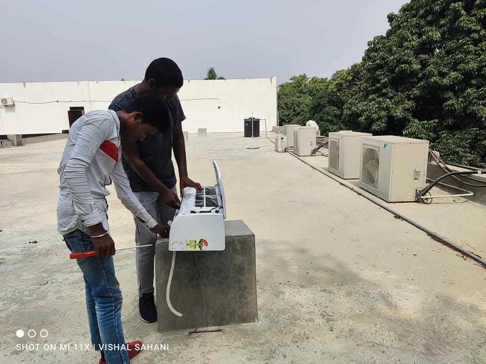 image of bike repair service