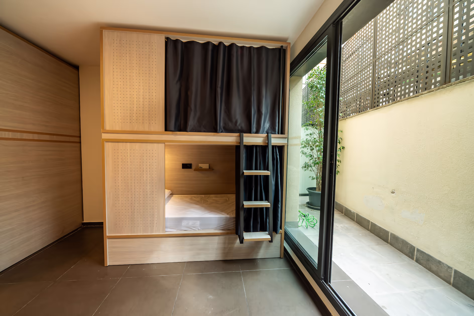 Placerholder Video Image