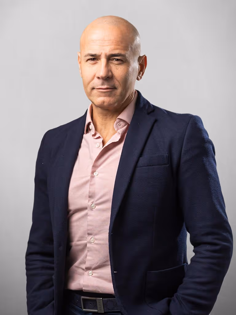 Alessandro Aresu Shelter