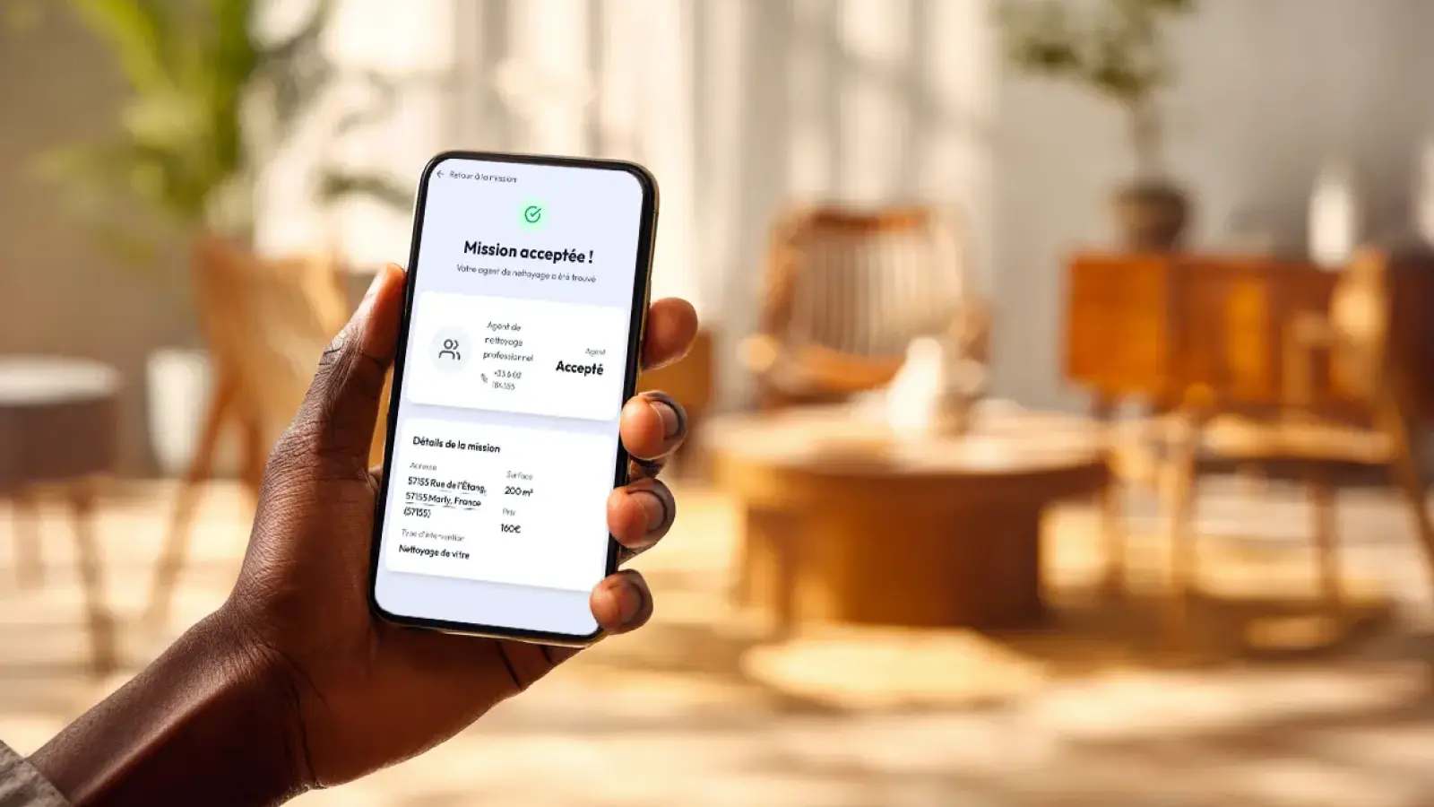 Interface de l'application Clindit affichant une mission de nettoyage de vitres acceptée avec détails de l'intervention.