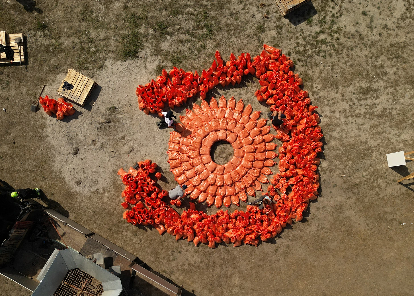 The second finalist in O / Create 2022 was '7-9-13'. a project by Rumgehør Studio. '7-9-13' is designed as a piece of furniture with an interior space for private conversations. It investigates if architecture can play a role in our understanding of protection through the use of products, shapes and colors associated with disasters. 