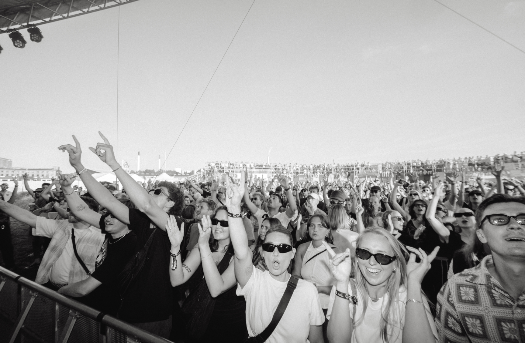 Front view of the crowd in the main stage at O Days.