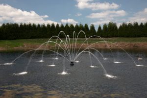 1.5HP Fusion Floating Pond Fountain Quad pattern display 