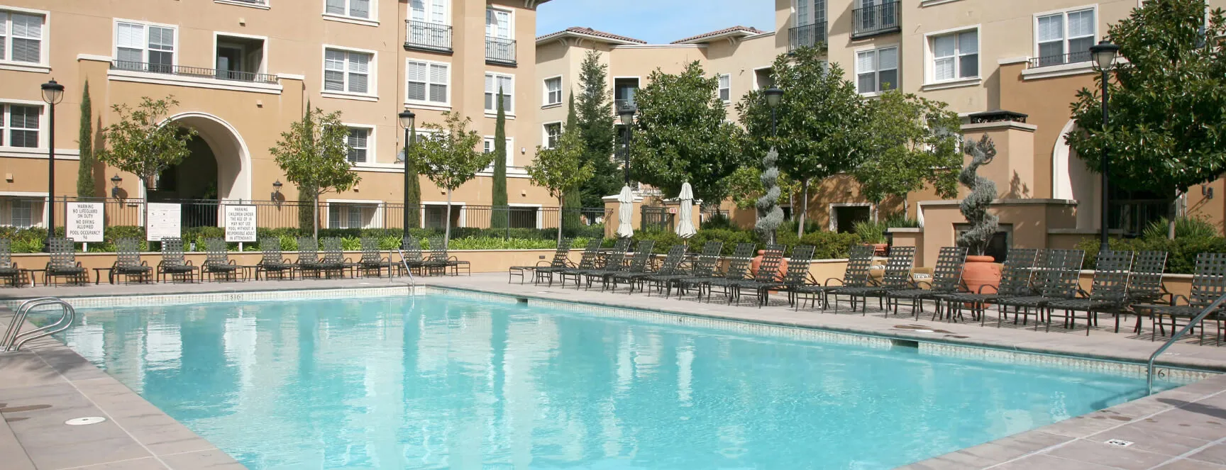 Commercial pool services heading image for pools ETC