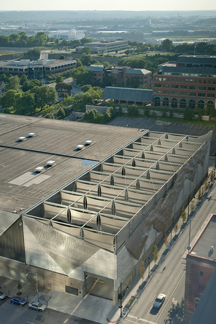 A birds-eye-view from the outside of the structure showing what the facade looks like from above.