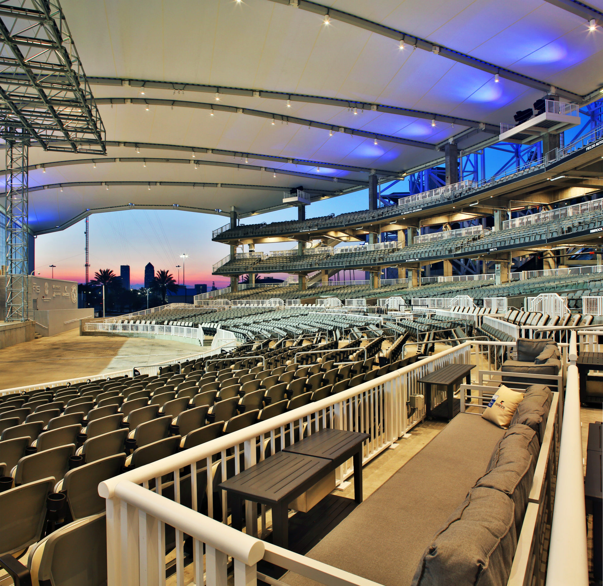 A view of the facade the the amphitheater interior.