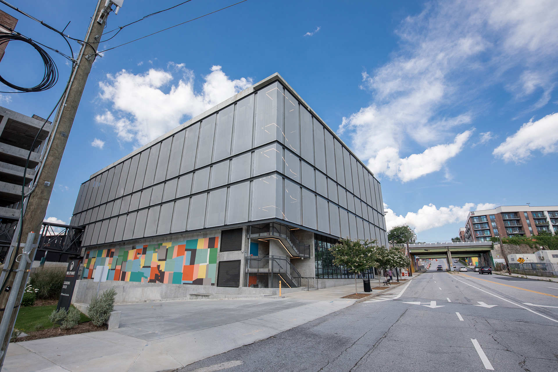 A view of the facade from across the street.
