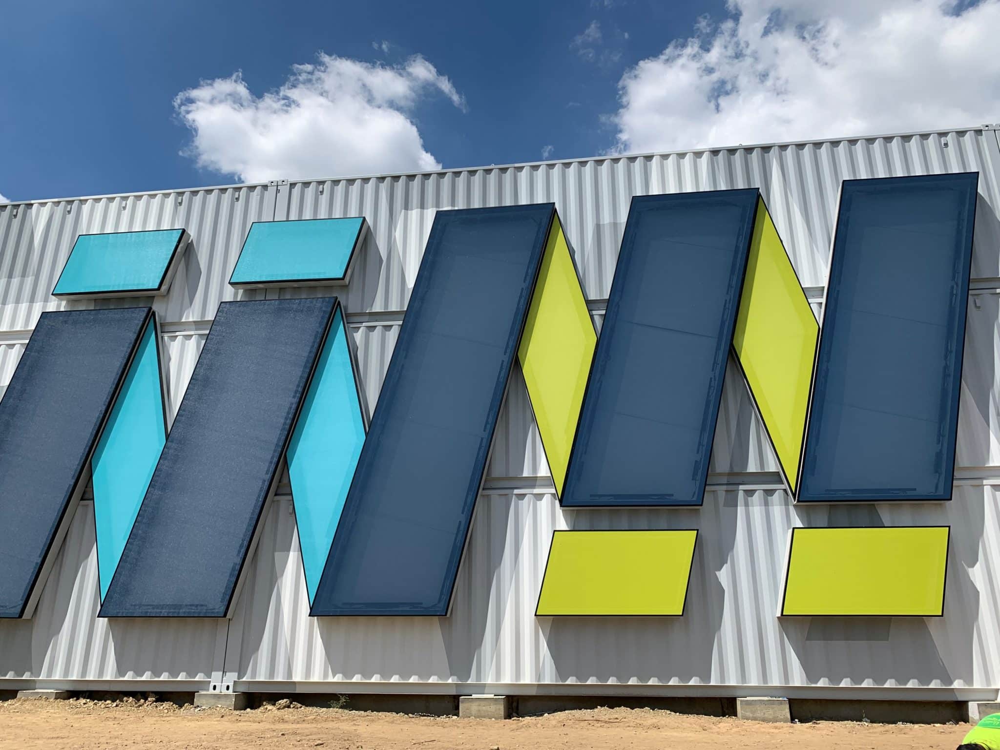 A shot of the entire facade that gives a better view of the M & W.