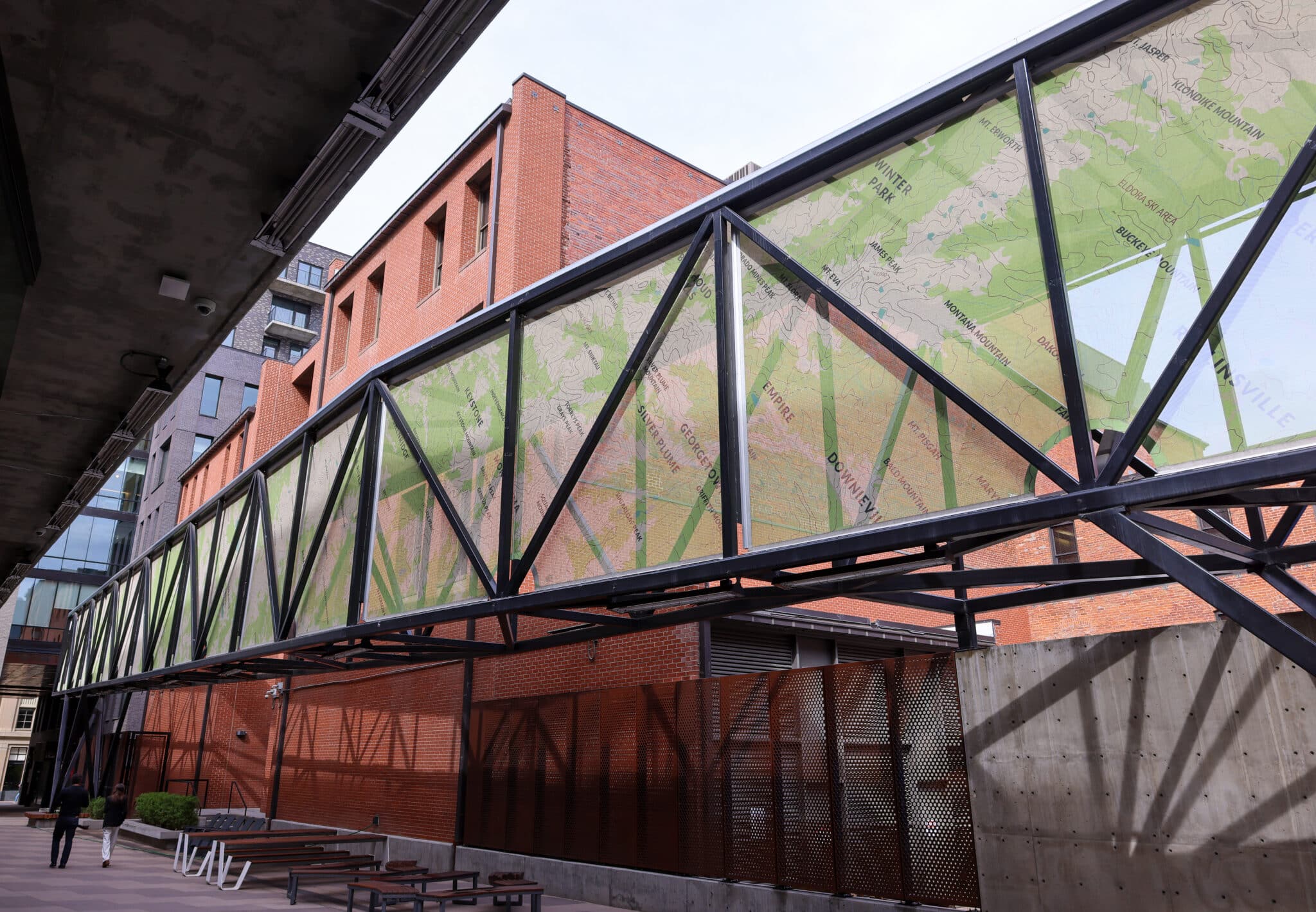 A better view of the topographic map print.