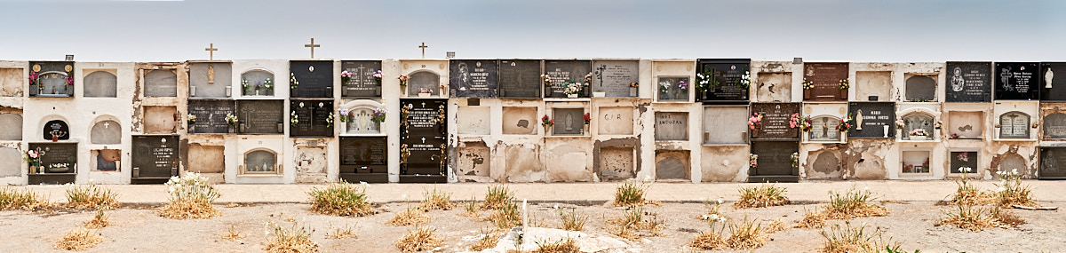 El cementerio de Cabo de Gata [serie] - Instantes. Nichos en propiedad