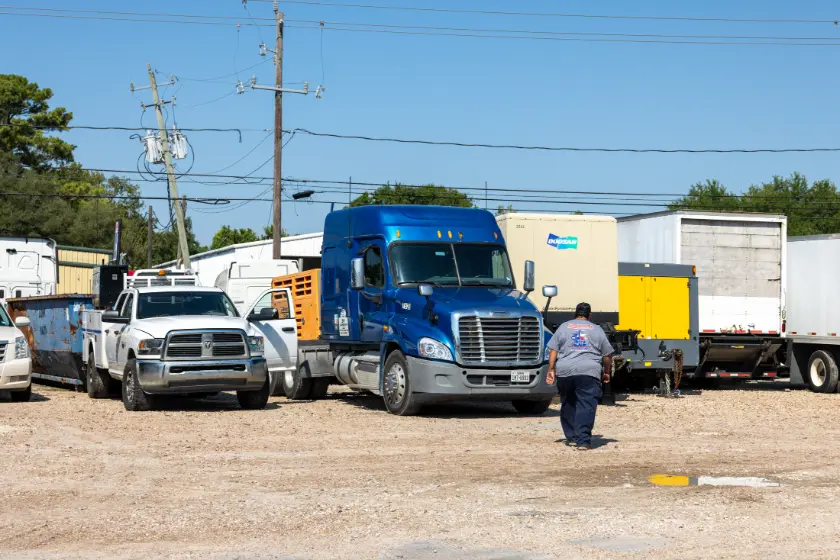 Truck Parking in Houston, TX
