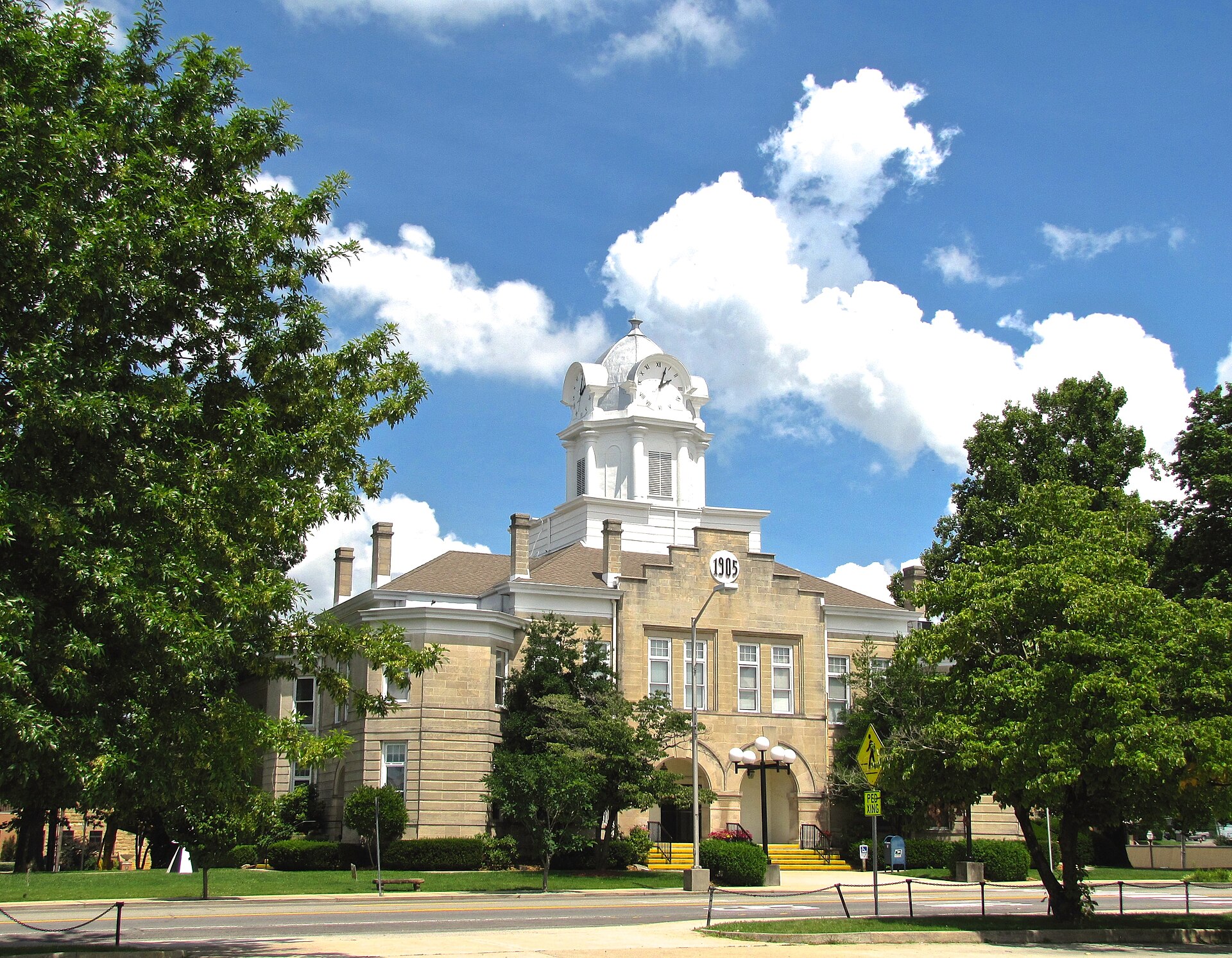 Historic Cumberland County Courthouse in Crossville, Tennessee