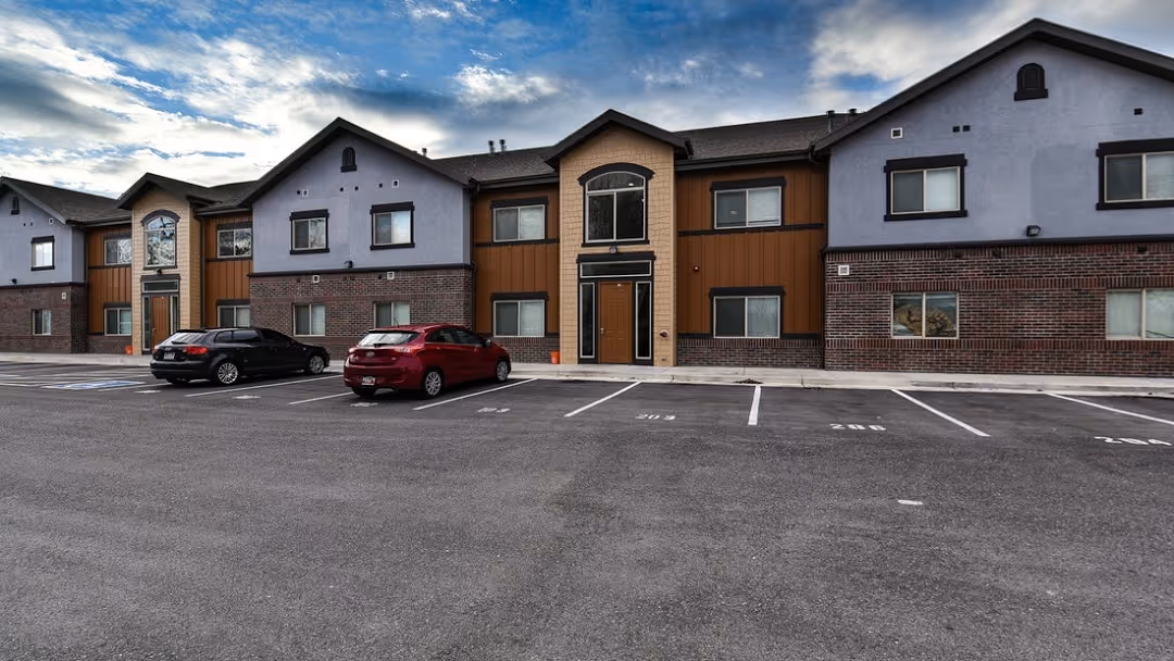 Exterior of pine cove apartments