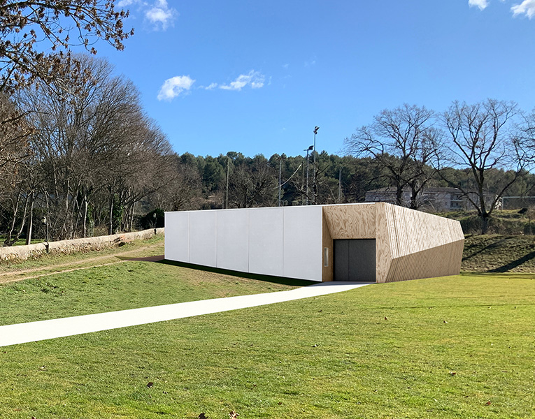 Halle de sport et stand de tir pour le pentathlon moderne