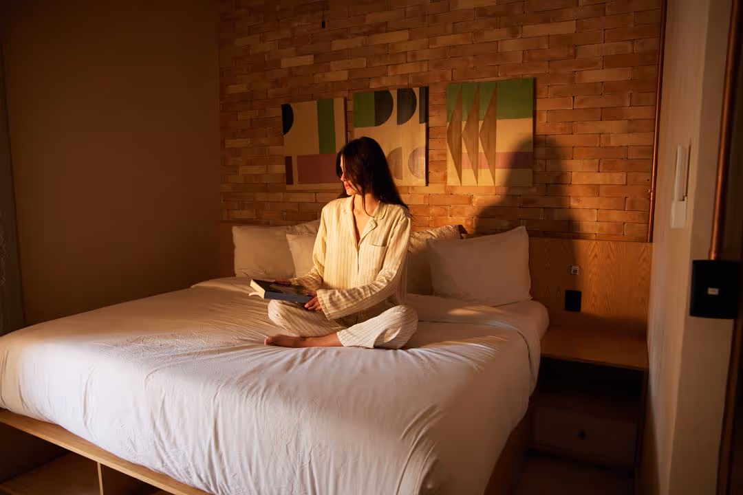 lady in a one bedroom residence at Caliza Roma, Mexico City