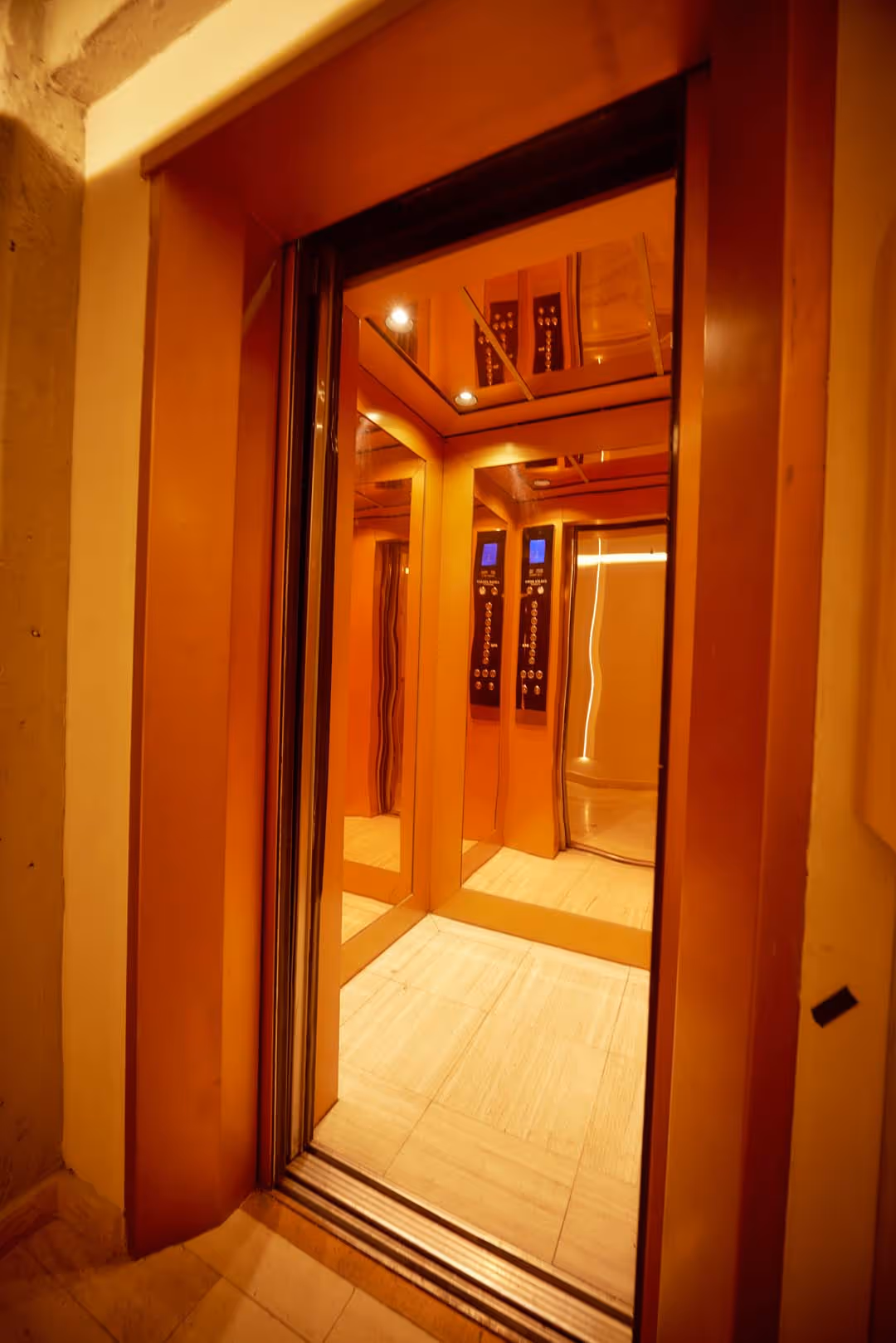 Elevator door at Caliza Roma, Mexico City