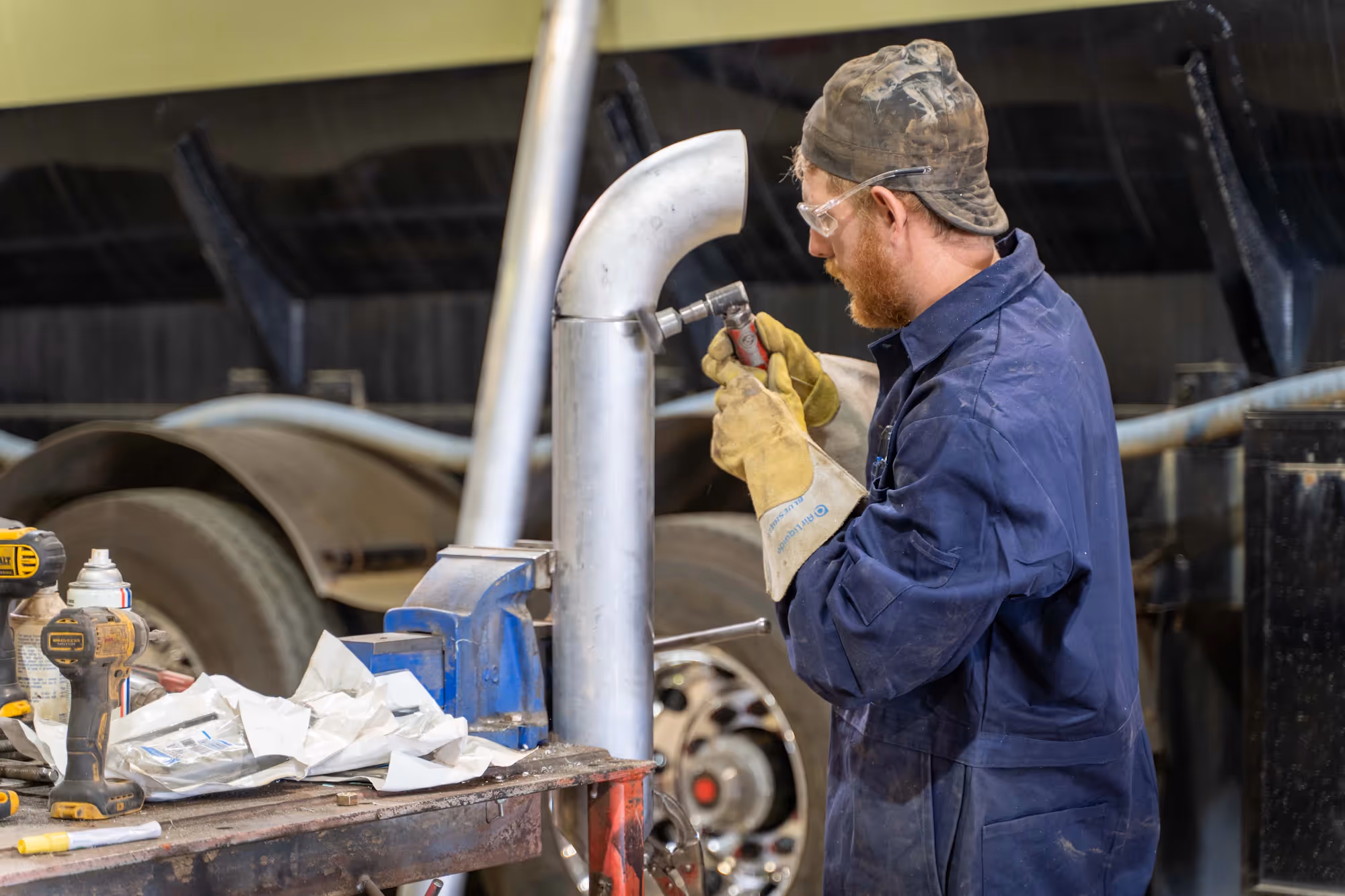 Mobile Truck Exhaust System Repair