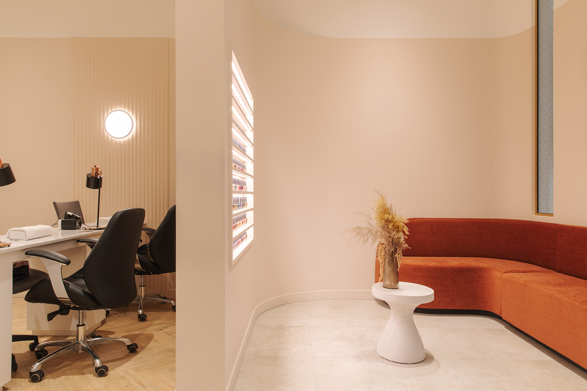 Luxurious Spa and Nails 