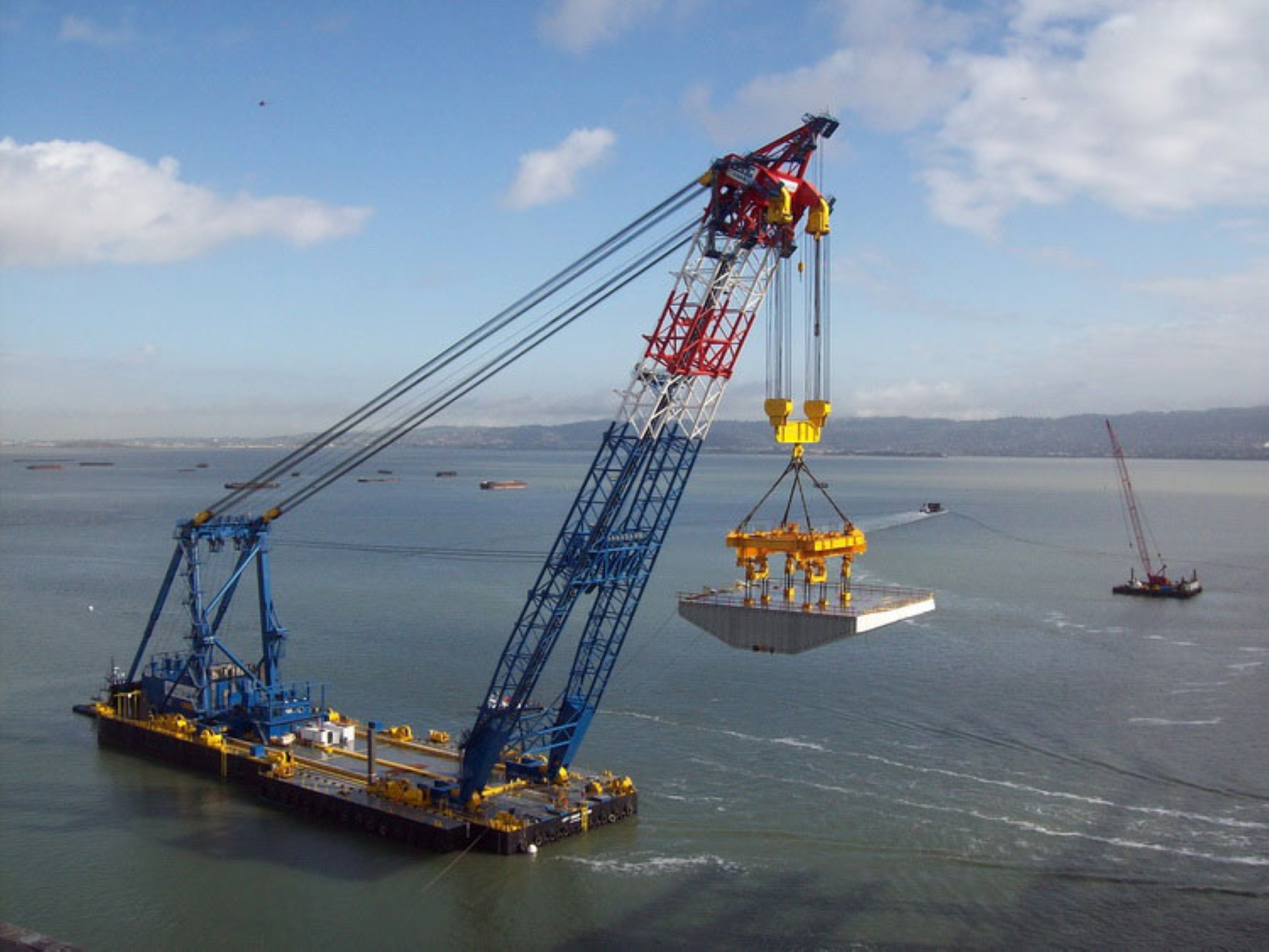 Pacific Titan Crane Lifting Load
