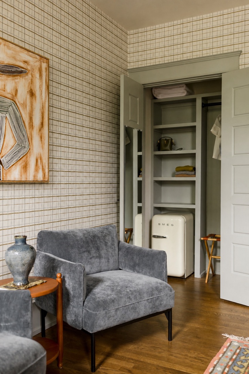 Closet, The Lovell suite