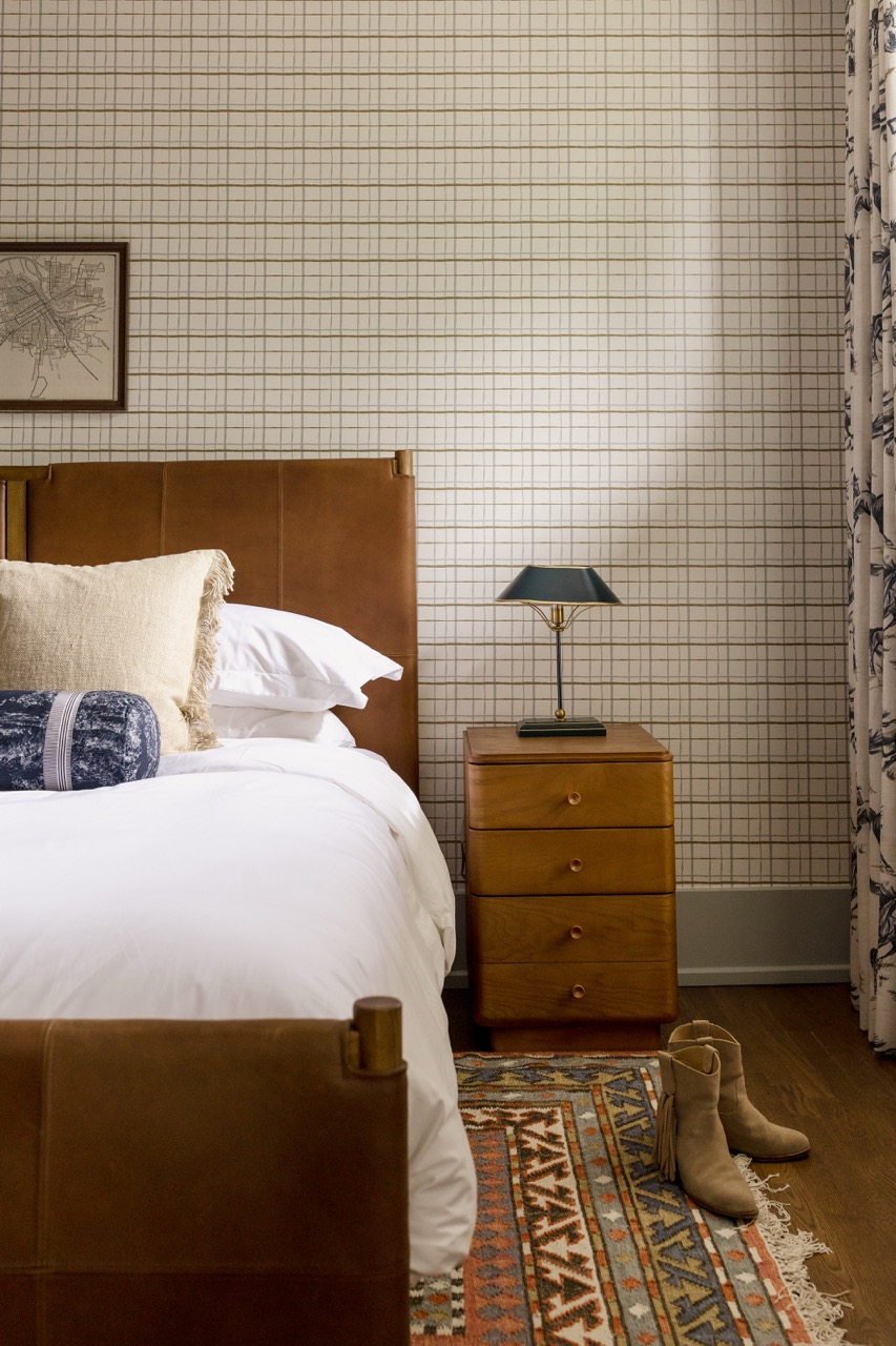 Bedside table and lamp, The Lovell suite