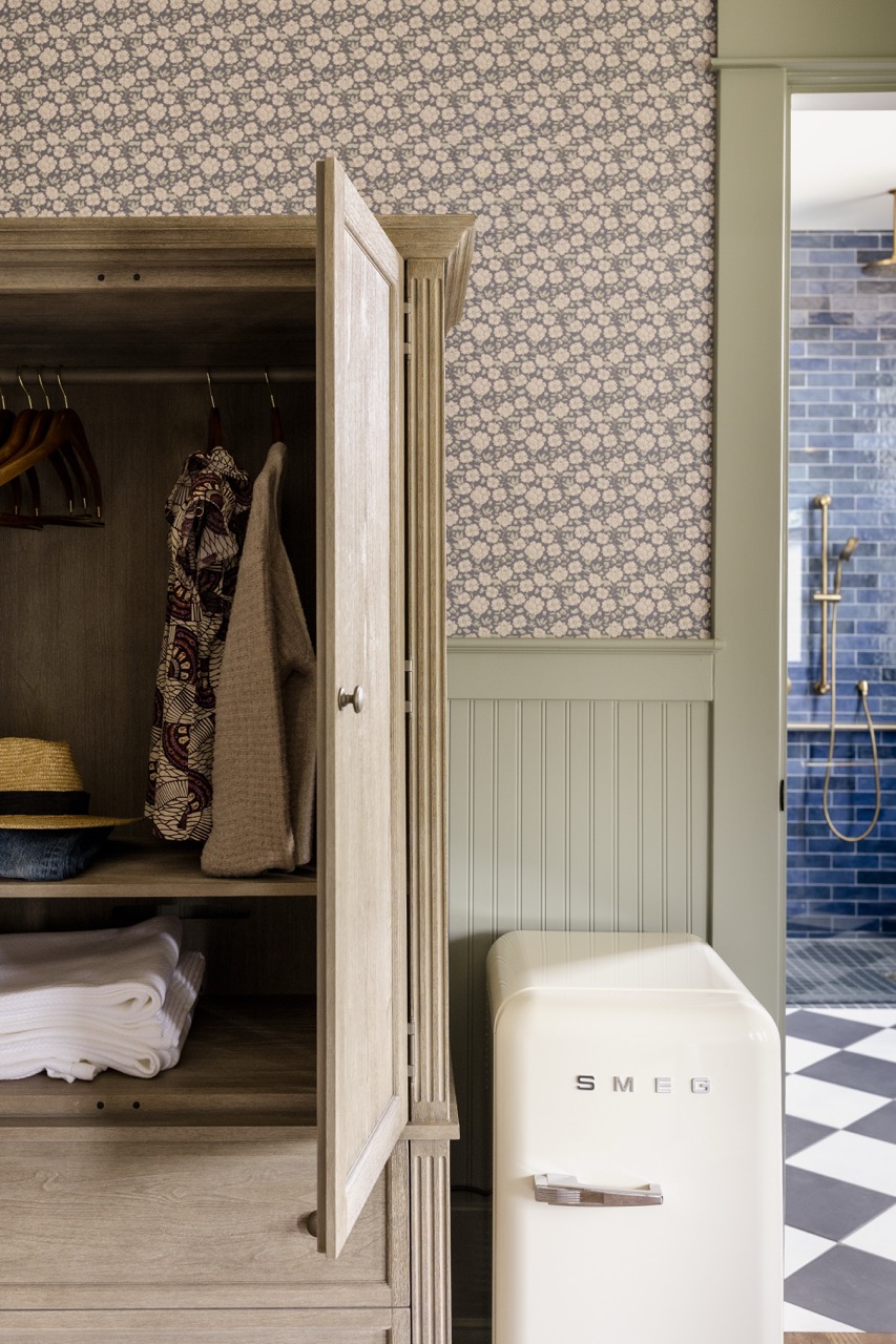 Wardrobe, The Robertson suite