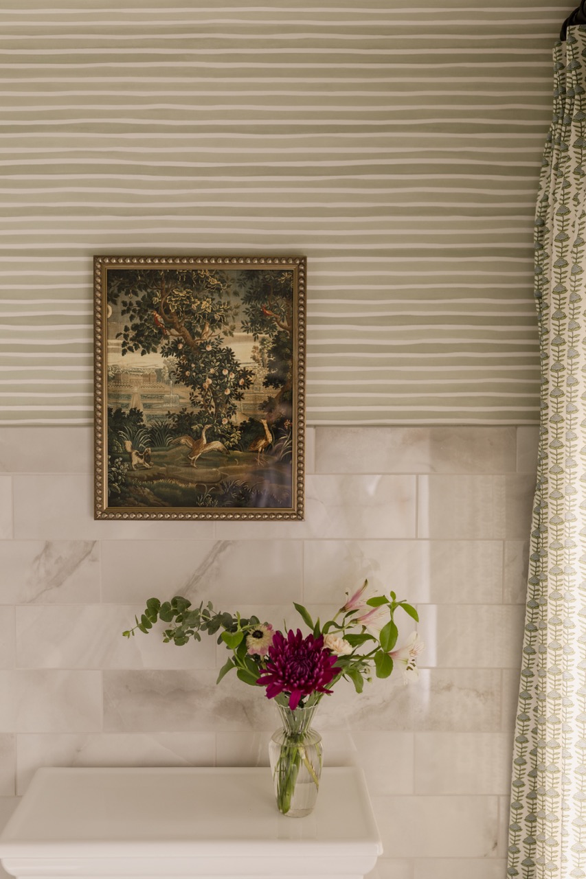 Artwork in the private bathroom, The Geny suite