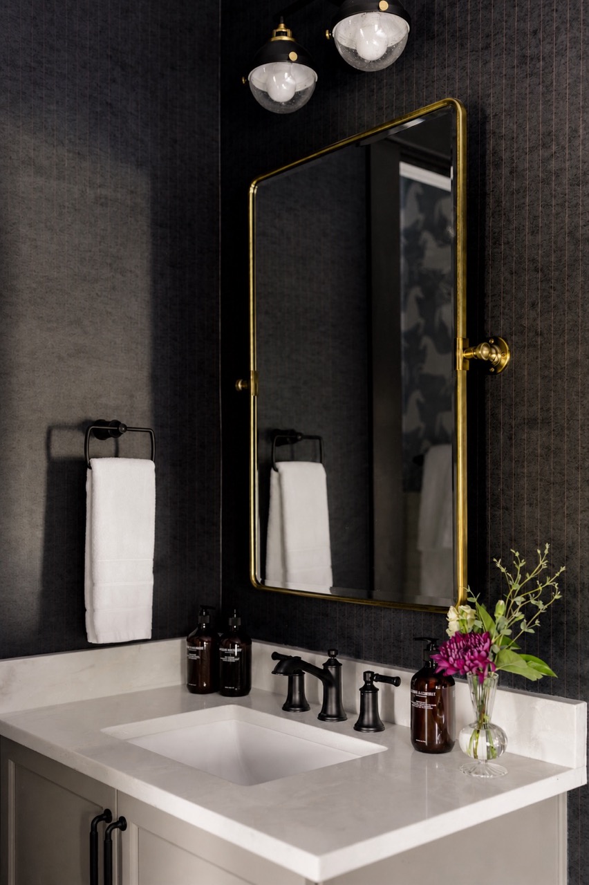 Private full bathroom, The Rawlings suite