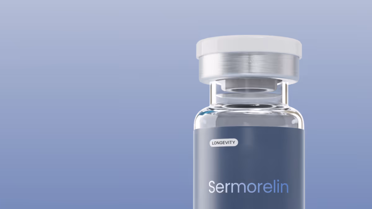 Close-up of a transparent vial with a gray label reading 'effecty.' and a white cap against a blue background.