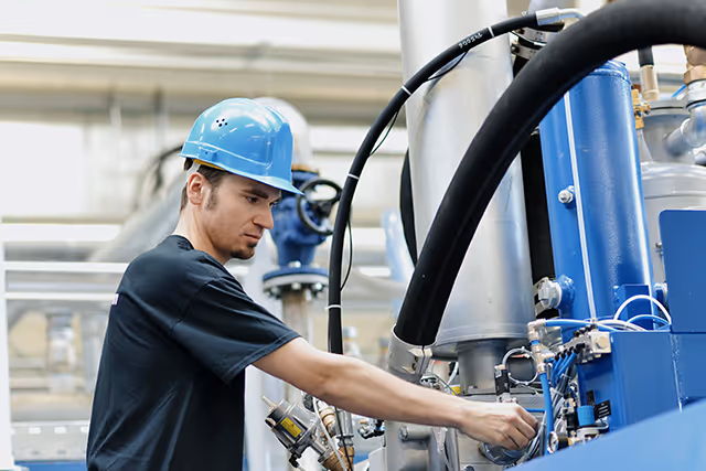 Hydraulik-Komponenten und Verschraubungen für die industrielle Beschaffung bei Zilken