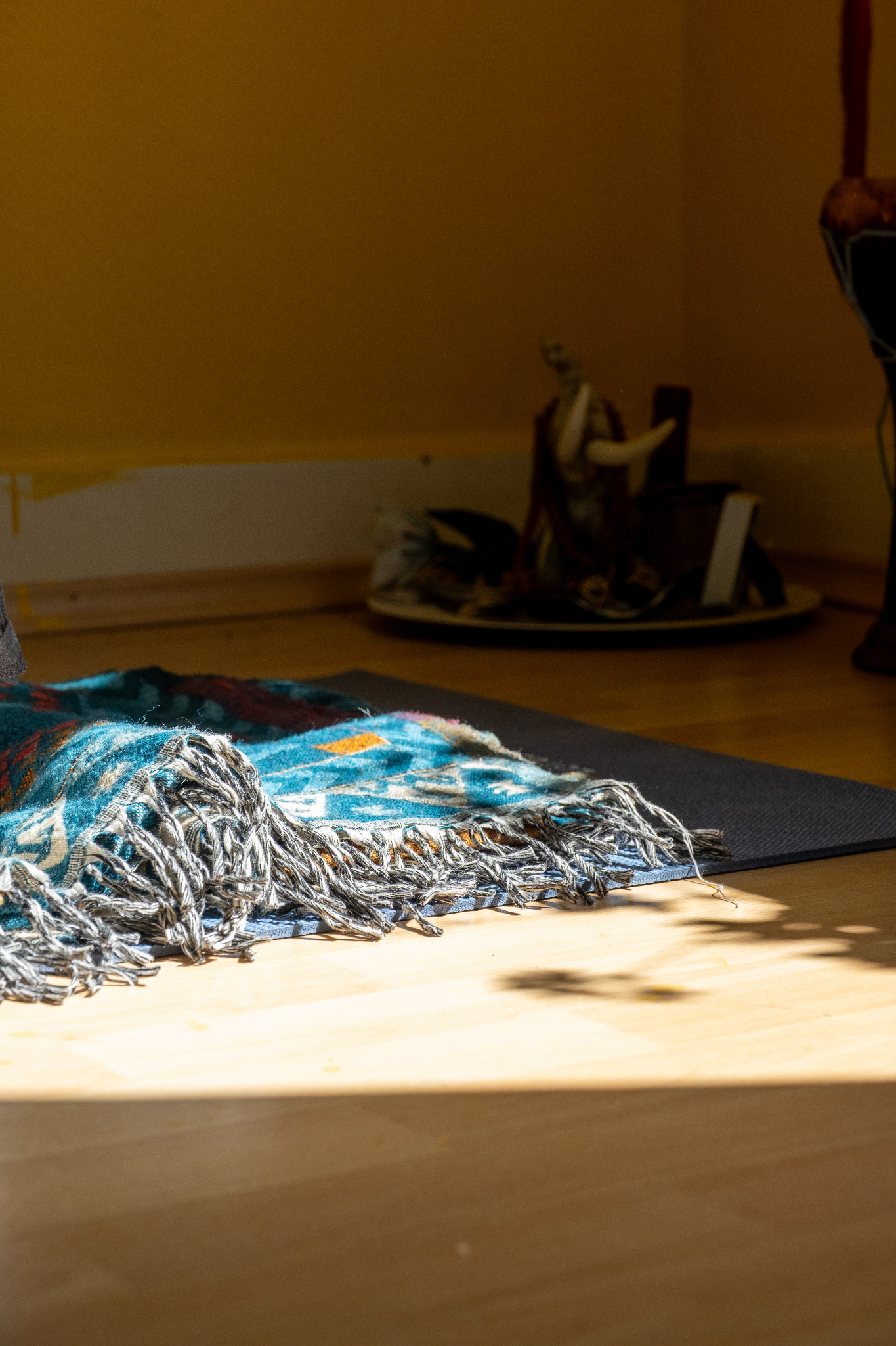 [background image] image of calm indoor space (for a wellness center)