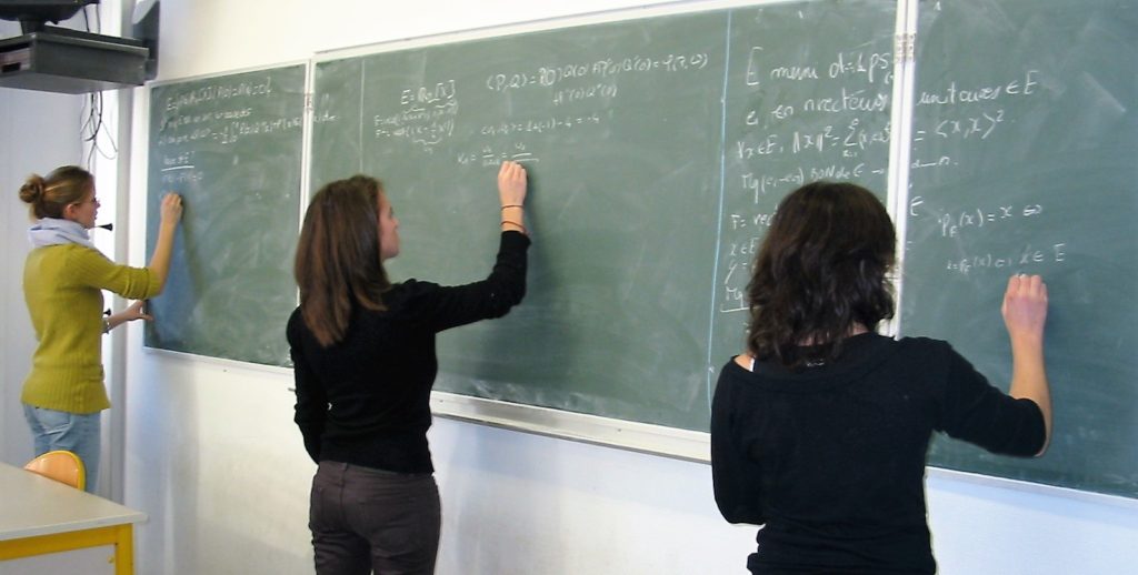 Programme de maths en ECG : maths approfondies et maths appliquées, tout ce qu'il faut savoir