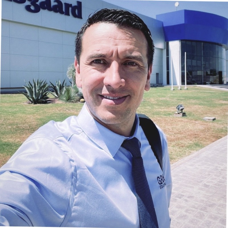 image of people networking