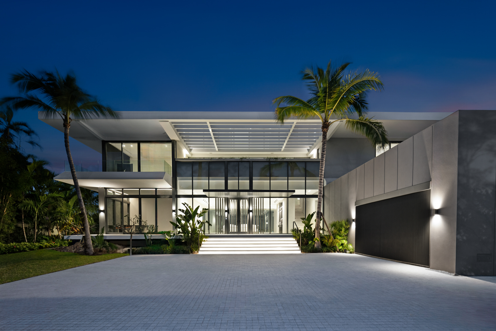 121 Hibiscus - Facade