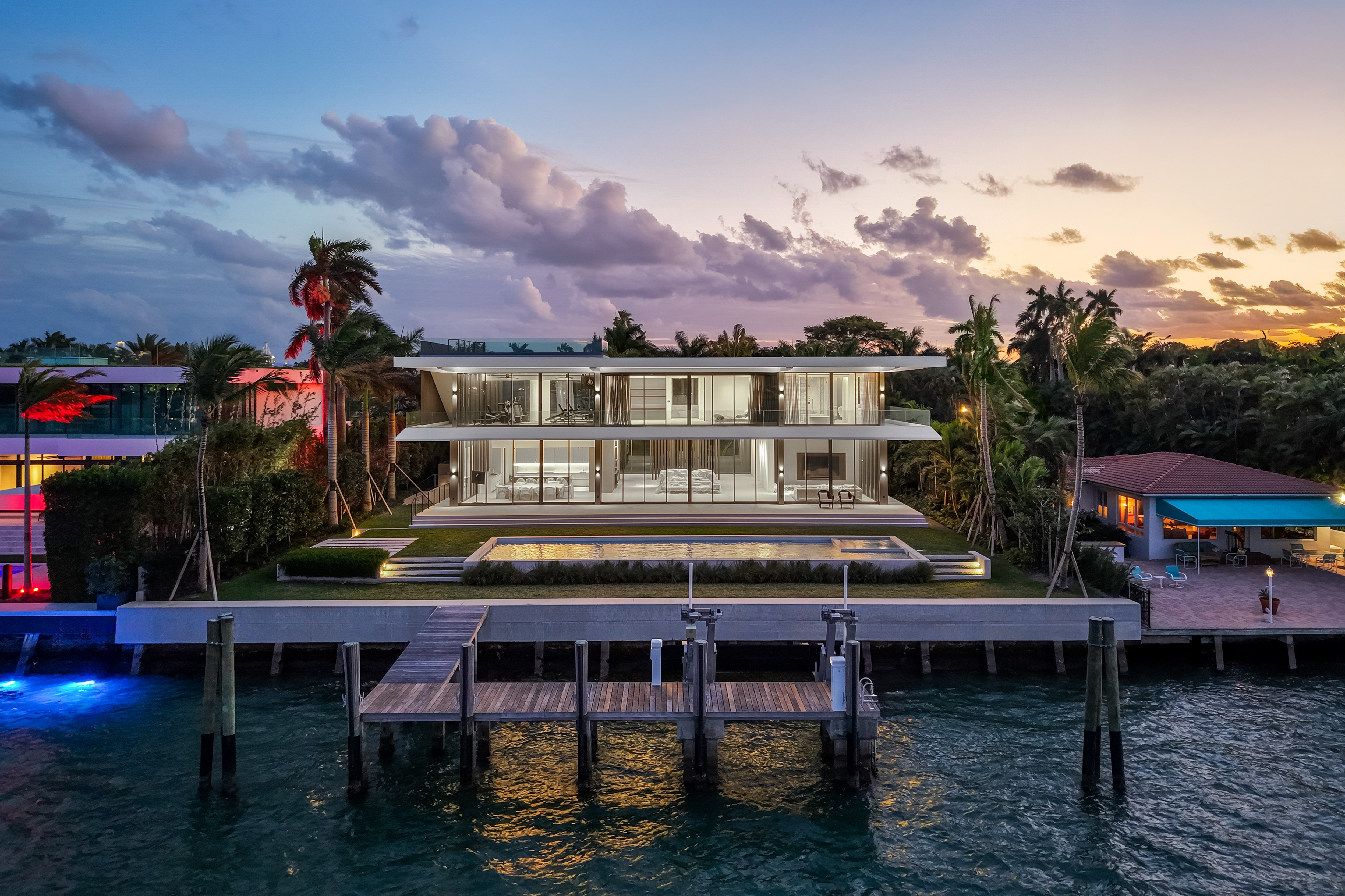 121 Hibiscus - Oceanfront