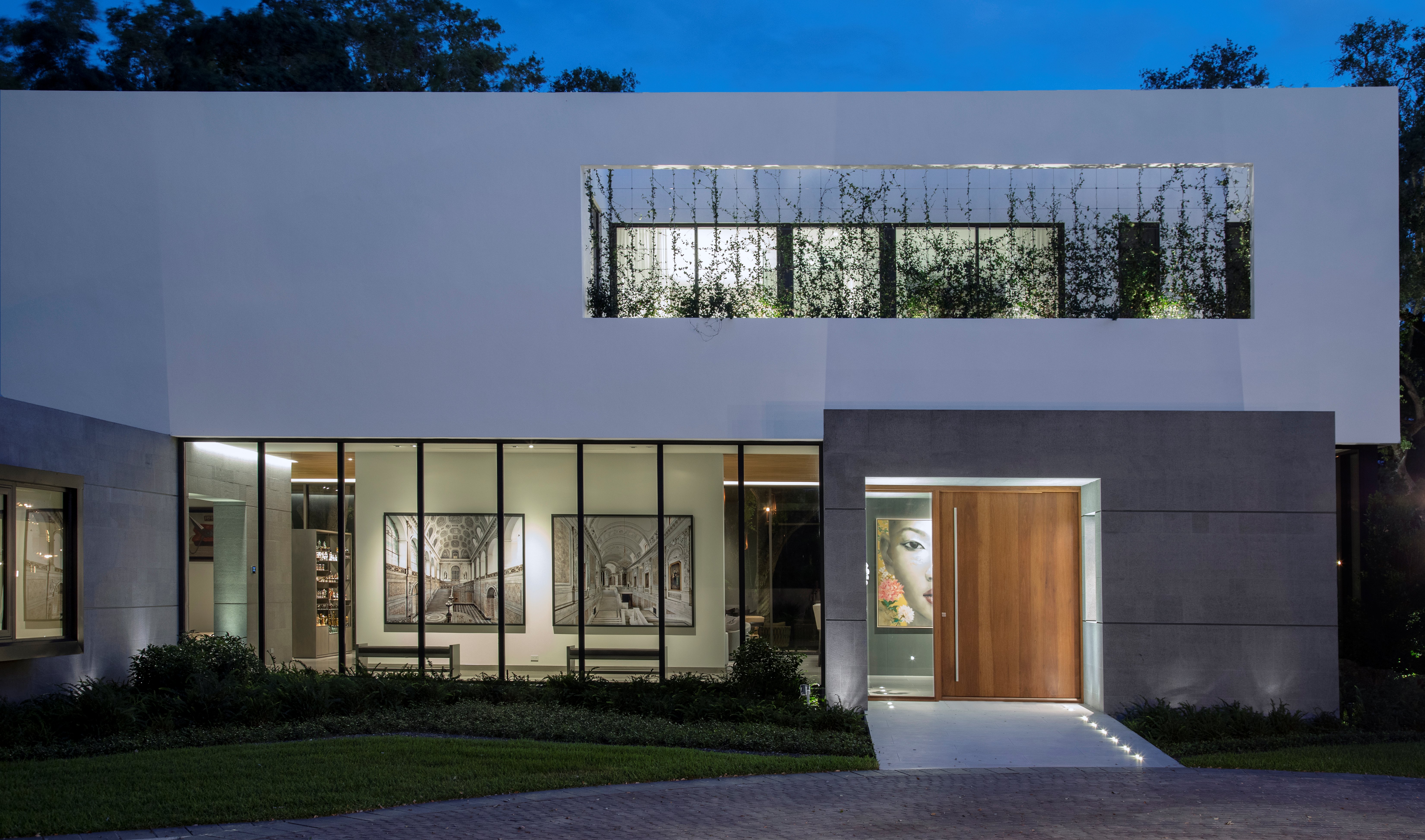 La Escondida - Facade