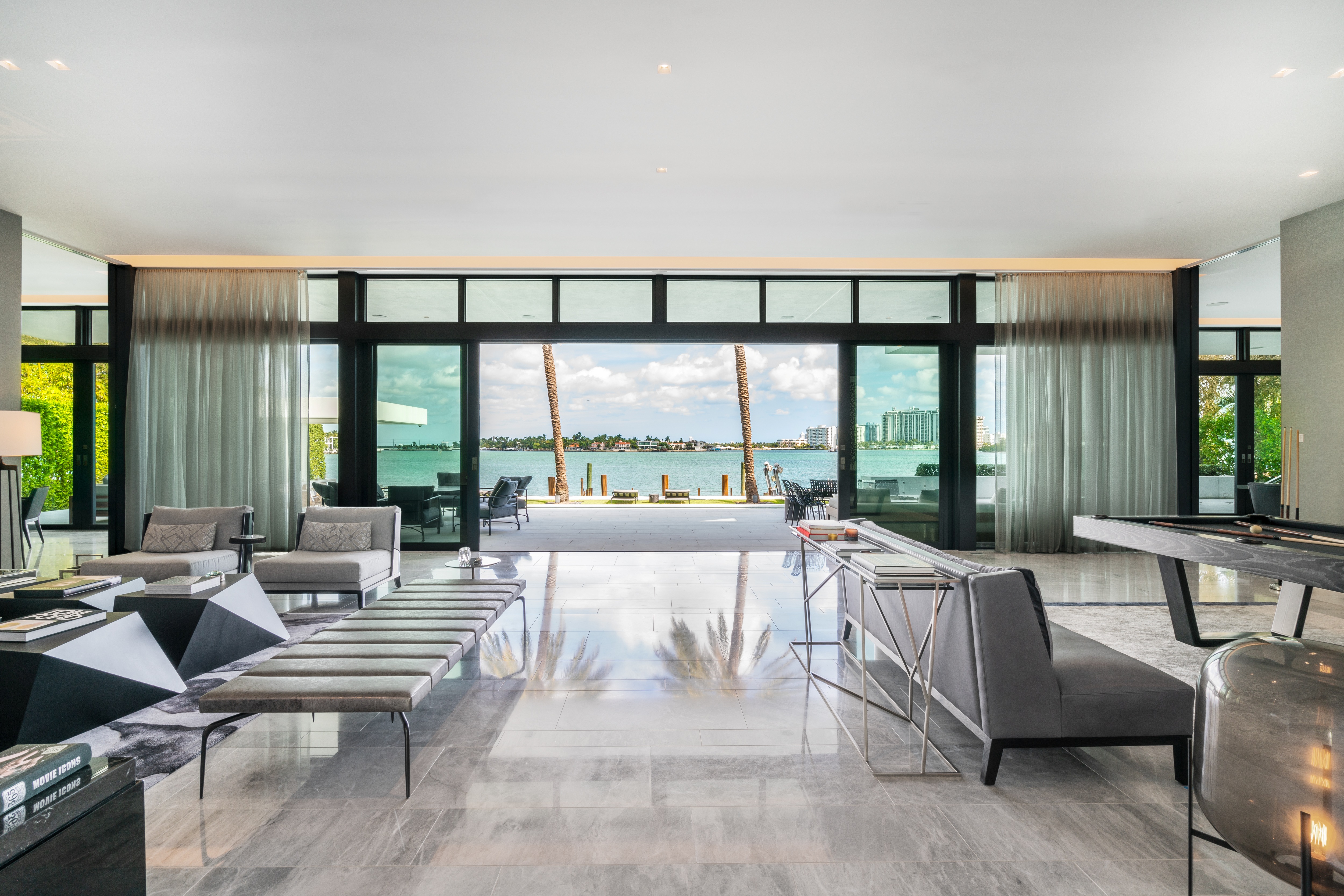 101 Hibiscus - Living Room