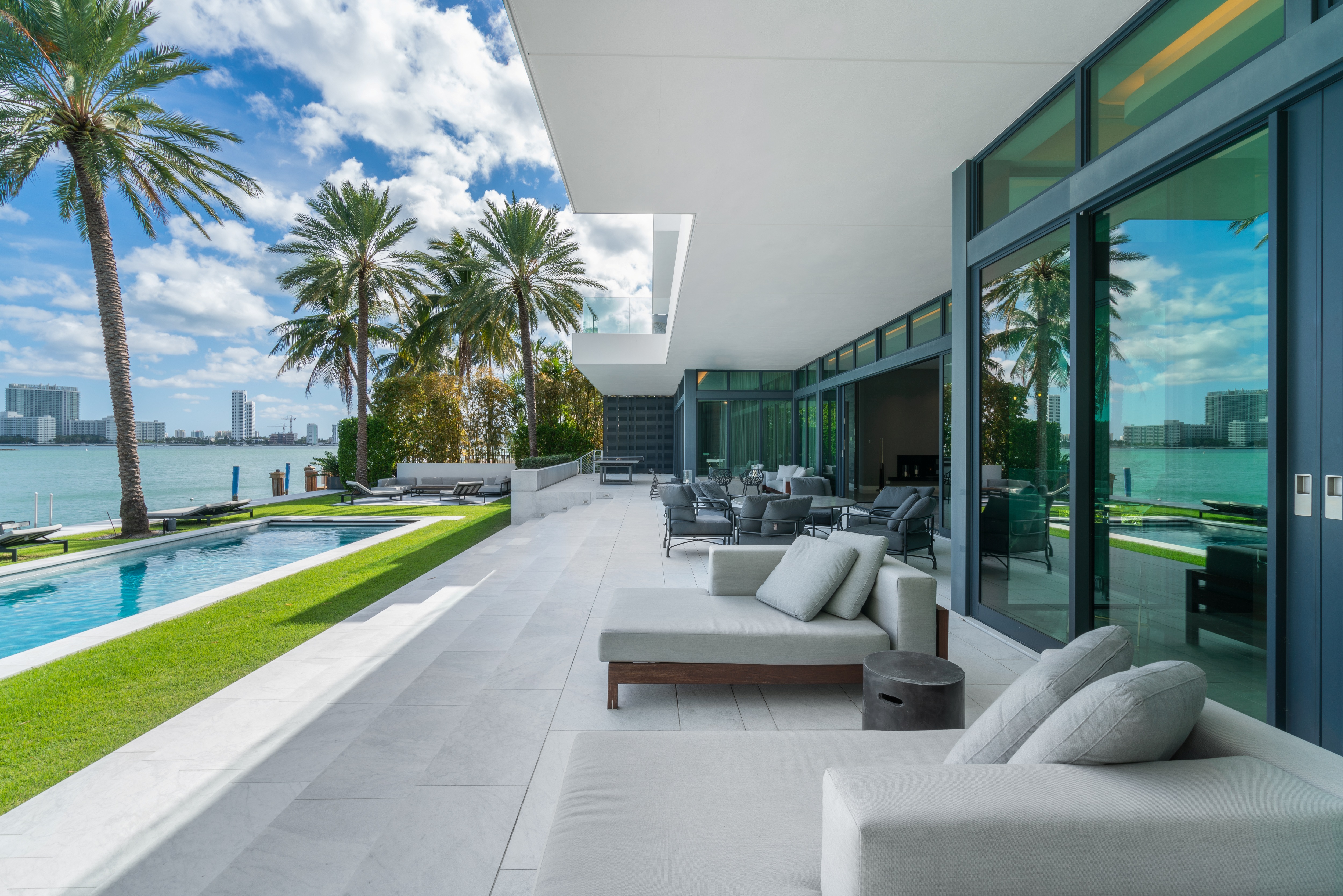 101 Hibiscus - Patio