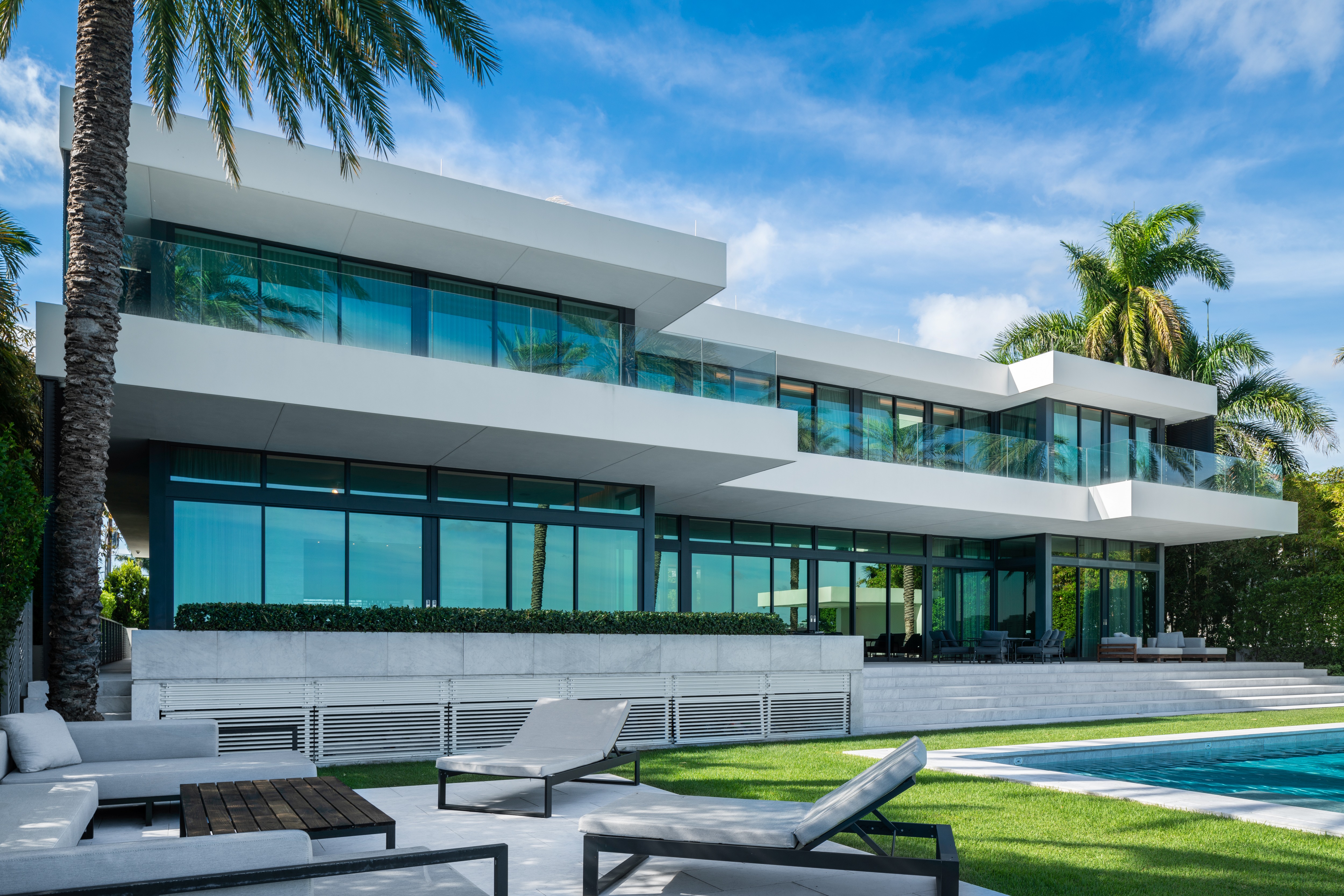 101 Hibiscus - Exterior