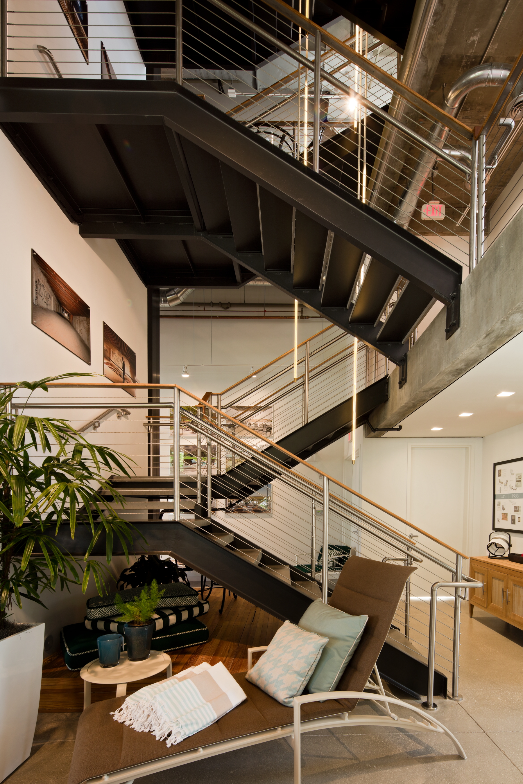 Brown Jordan - Staircase