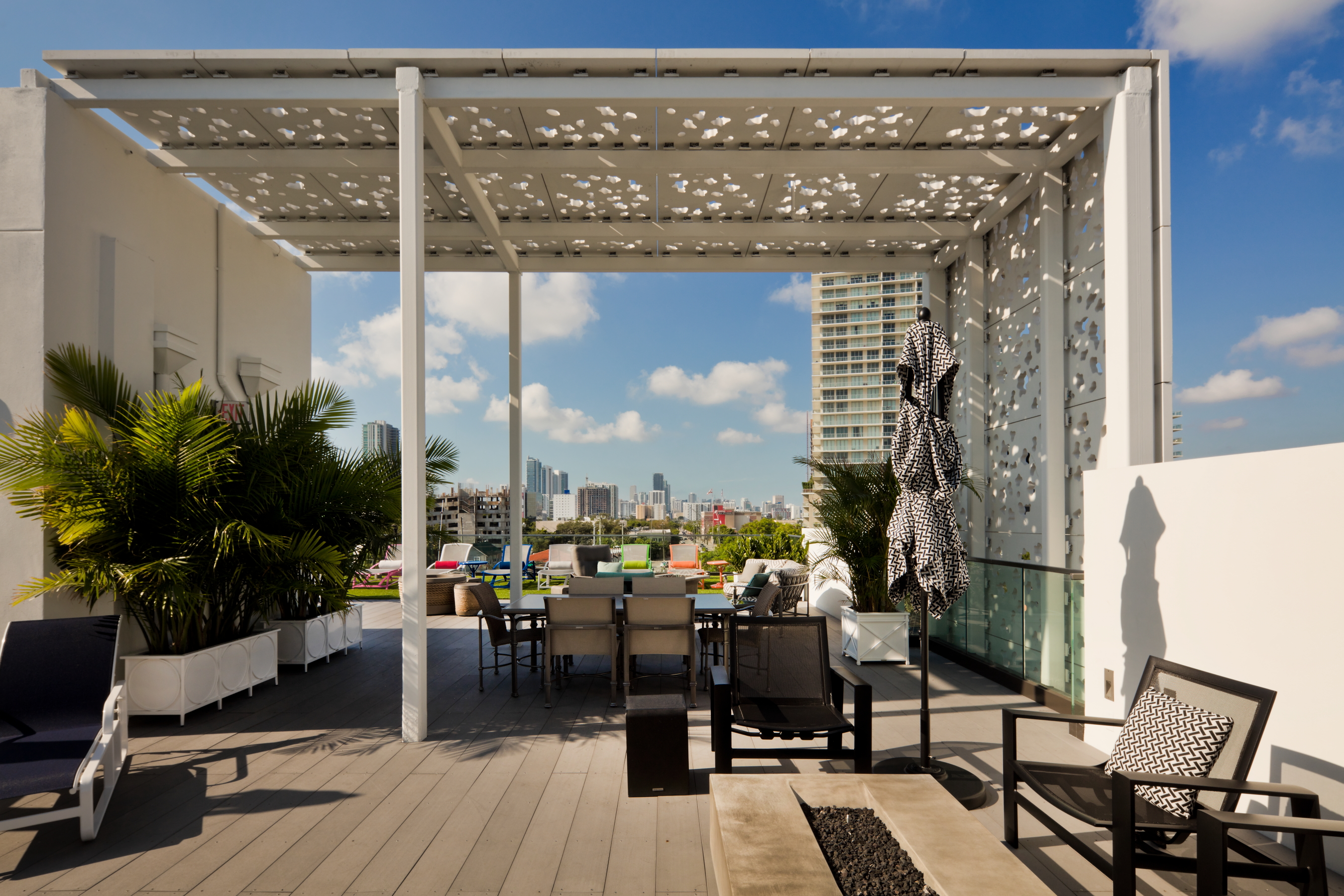 Brown Jordan - Rooftop