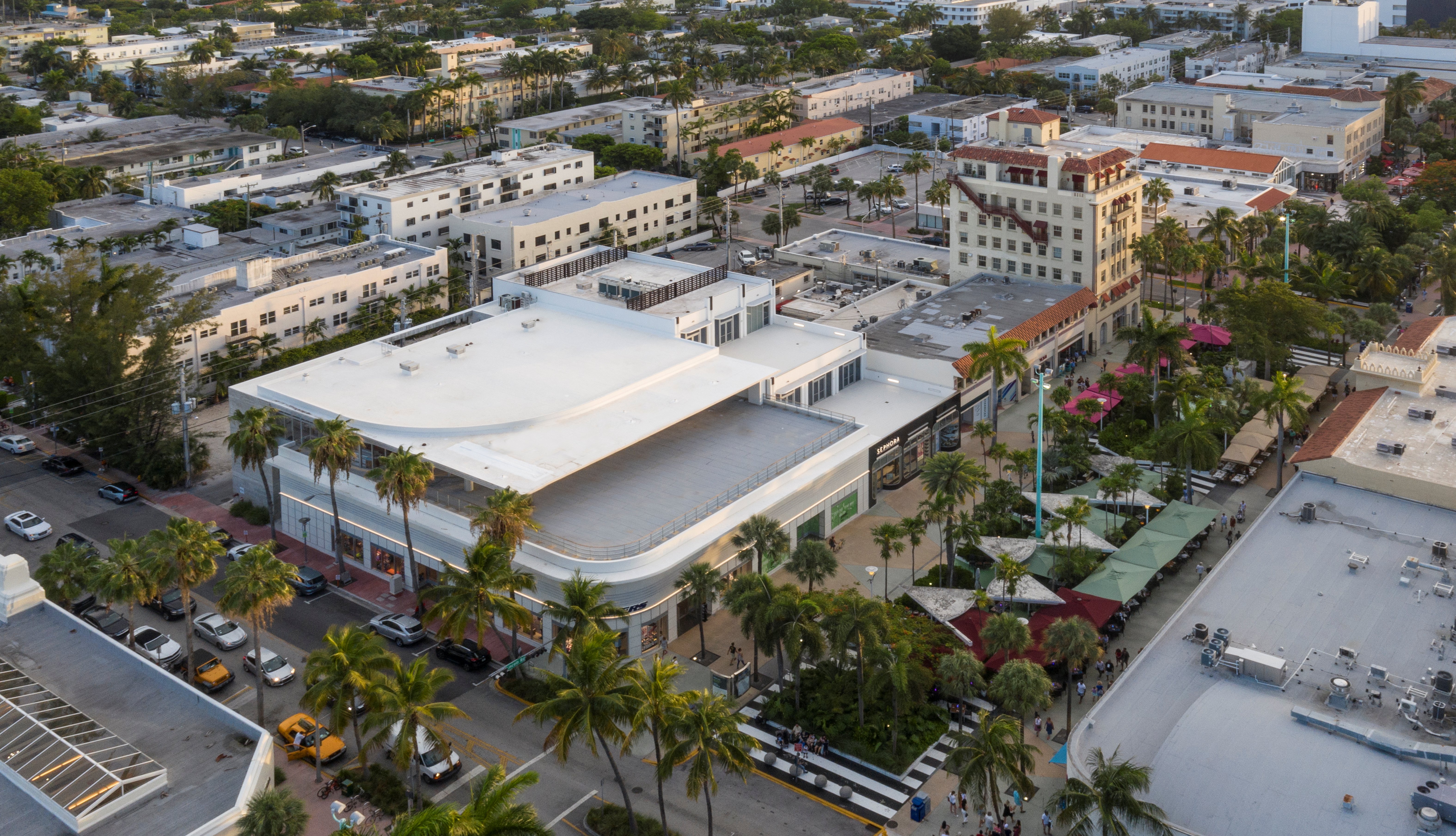 800 Lincoln Road - Aerial